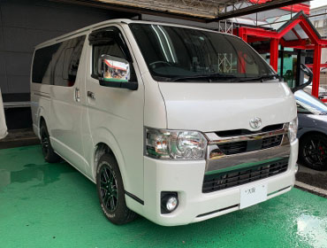 TOYOTA�@�n�C�G�[�X�@6�^�@�i���[�@�f�B�[�[���i2020�N�j�@�Ɂ@RECARO�i���J���j�@SR-7F�@GK100�@BK/�u���[�@����