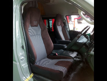 TOYOTA�@�n�C�G�[�X�@KDH206K�i2012�N�j�@�t�����g3�l�|���@�Ɂ@RECARO�i���J���j�@LX-F�@WU110�@�u���E���@�A�[�����X�g�t���@�~���E�@����