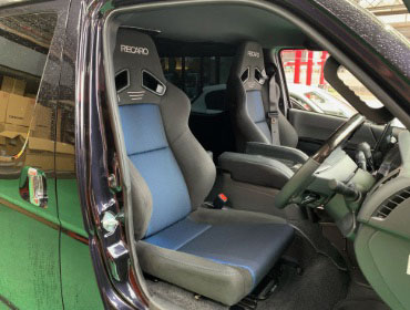 TOYOTA�@�n�C�G�[�X�@6�^�@�i���[�@�f�B�[�[���i2022�N�j�@�Ɂ@RECARO�i���J���j�@SR-7F�@GK100�@BK/�u���[�@�~���E�@����