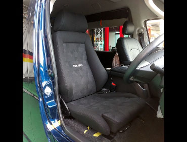 TOYOTA�@�n�C�G�[�X�@6�^�@���C�h�@�K�\�����i2021�N�j�@�Ɂ@RECARO�i���J���j�@�G���S���hMV�@BK�@����