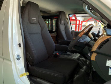 TOYOTA�@�n�C�G�[�X�@7�^�i���[�f�B�[�[���i2022�N�j�@�Ɂ@RECARO�i���J���j�@LX-F�@TR�@NN�@BK�@�~���E�@����