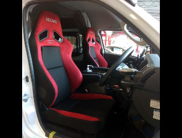 TOYOTA�@�n�C�G�[�X�@6�^�@���C�h�@�f�B�[�[���i2021�N�j�@�Ɂ@RECARO�i���J���j�@SR-7F�@GU100�@RED�@�~���E�@����