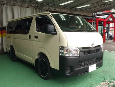 TOYOTA�@�n�C�G�[�X�@TRH200�@�t�����g3�l�|���i2022�N�j�@�Ɂ@RECARO�i���J���j�@SR-7F�@GU100�@�u���E���@�~���E�@����