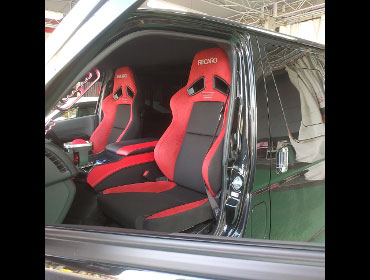 TOYOTA�@�n�C�G�[�X�@6�^�@�i���[�@�f�B�[�[���i2021�N�j�@�Ɂ@RECARO�i���J���j�@SR-7F�@GU100�@RED�@�~���E�@����