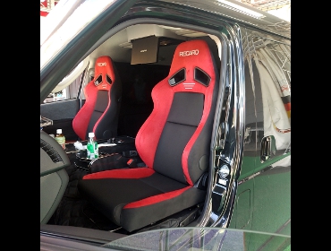 TOYOTA�@�n�C�G�[�X�@7�^�@���C�h�@�K�\�����@�Ɂ@RECARO�i���J���j�@SR-7F�@GU100�@RED�@�~���E�@����