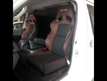 TOYOTA�@�n�C�G�[�X�@4�^�@���C�h�@�K�\�����@�Ɂ@RECARO�i���J���j�@SR-7F�@GU100�@�u���E���@���ʃV���[�g�J�b�g���H�@�~���E�@����