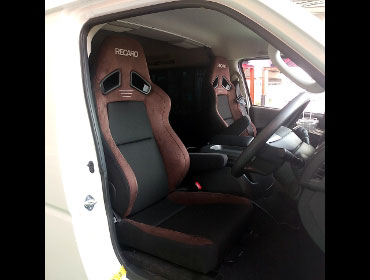TOYOTA�@�n�C�G�[�X�@4�^�@���C�h�@�K�\�����@�Ɂ@RECARO�i���J���j�@SR-7F�@GU100�@�u���E���@���ʃV���[�g�J�b�g���H�@�~���E�@����