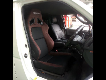 TOYOTA�@�n�C�G�[�X�@6�^�@GDH�i2021�N�j�@�Ɂ@RECARO�i���J���j�@SR-7F�@GU100H�@�u���E���@�V�[�g�q�[�^�[�t���@����