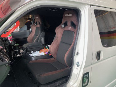 TOYOTA�@�n�C�G�[�X�@6�^�@���C�h�@�Ɂ@RECARO�i���J���j�@SR-7F�@GU100H�@�u���E���@�V�[�g�q�[�^�[�t���@�A�[�����X�g�t���@�~���E�@����