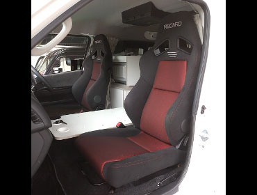 TOYOTA�@�n�C�G�[�X�@CBA-TRH214W�i2020�N�j�@�Ɂ@RECARO�i���J���j�@SR-7F�@GK100�@BK/RED�@�~���E�@����