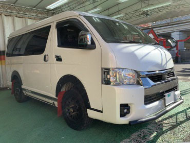 TOYOTA�@�n�C�G�[�X�@TRH216K�@RECARO�i���J���j�@SR-7F�@GU100�@BK�@����