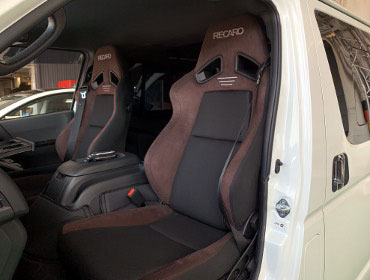 TOYOTA�@�n�C�G�[�X�@�Ɂ@RECARO�i���J���j�@SR-7F�@GU100H�@�u���E���@���ʃV���[�g�J�b�g���H�@�V�[�g�q�[�^�[�t���@�~���E�@����