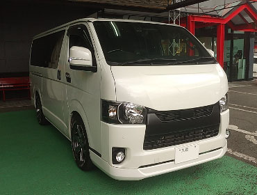 TOYOTA�@�n�C�G�[�X6�^�@�Ɂ@RECARO�i���J���j�@SR-7F�@GK100�@BK/BK�@����