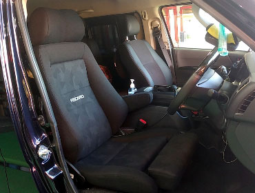 TOYOTA�@�n�C�G�[�X�@4�^���C�h�K�\�����@�Ɂ@RECARO�i���J���j�@�G���S���hMV�@BK�@����