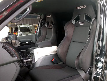 TOYOTA�@�n�C�G�[�X�@6�^�@�f�B�[�[���@�i���[�{�f�B�@�Ɂ@RECARO�i���J���j�@SR-7F�@GU100�@BK�@�~���E�@����
