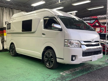 TOYOTA�@�n�C�G�[�X�i2019�N�j�@�Ɂ@RECARO�i���J���j�@SR-7F�@GK100�@BK/SIL�@�V�[�g�q�[�^�[�t���@�A�[�����X�g�t���@����