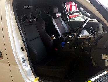 TOYOTA�@�n�C�G�[�X�@5�^�i���[�f�B�[�[���@�Ɂ@RECARO�i���J���j�@SR-7F�@GU100�@BK�@A/R�@����