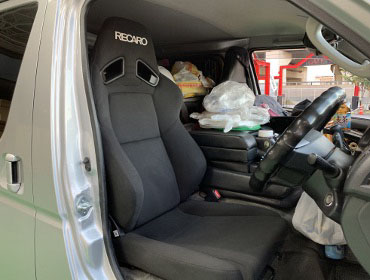 TOYOTA�@���W�A�X�G�[�X�i2018�N�j�@�Ɂ@RECARO�i���J���j�@SR-7F�@KK100�@BK�@����