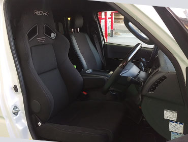 TOYOTA�@�n�C�G�[�X�@7�^�i���[�f�B�[�[���@�Ɂ@RECARO�i���J���j�@SR-7F�@GK100�@BK/BK�@A/R�@����