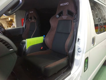 TOYOTA�@�n�C�G�[�X�@QDF-GDH206V�i2019�N�j�@�Ɂ@RECARO�i���J���j�@SR-7F�@�f�t100�@�u���E���@�~���E�@����