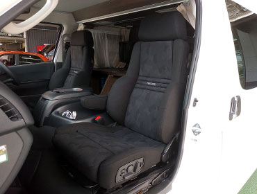 TOYOTA�@�n�C�G�[�X�@7�^���C�h�K�\�����i2024�N�j�@�Ɂ@RECARO�i���J���j�@�I���\�y�hAN220HV�@�u���b�N�@�A�[�����X�g�t���@�~���E�@����