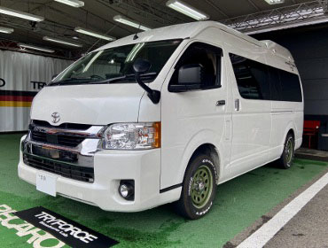 TOYOTA�@�n�C�G�[�X�@���C�h�i2021�N�j�@�Ɂ@RECARO�i���J���j�@�G���S���hMV�@BK�@�V�[�g�q�[�^�[�t���@�~���E�@����