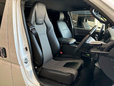 TOYOTA�@�n�C�G�[�X�@7�^�i���[�f�B�[�[���@�Ɂ@RECARO�i���J���j�@LX-F�@WL110H�@BK�@�V�[�g�q�[�^�[�t���@����