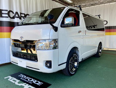 TOYOTA�@�n�C�G�[�X�i2024�N�j�@�Ɂ@RECARO�i���J���j�@SR-C�@UT100�@A/R�@RED�@�~���E�@����