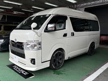 TOYOTA�@200�n�n�C�G�[�X�@7�^�@�L�����s���O�@�f�B�[�[���i���[�{�f�B�@�Ɂ@RECARO�i���J���j�@SR-C�@UT100�@�T�[�W�O���C�@�A�[�����X�g�t���@�~���E�@����