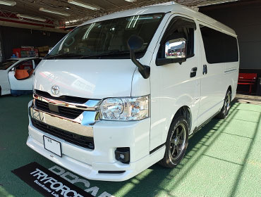 TOYOTA�@�n�C�G�[�X�@7�^���C�h�K�\�����i2023�N�j�@�Ɂ@RECARO�i���J���j�@�I���\�y�hAN220HV�@�O���C�@�~���E�@����