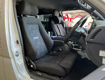 TOYOTA�@�n�C�G�[�X�@6�^�@�i���[�f�B�[�[���@�Ɂ@RECARO�i���J���j�@�G���S���hMV�@BK�@�V�[�g�q�[�^�[�t���@����