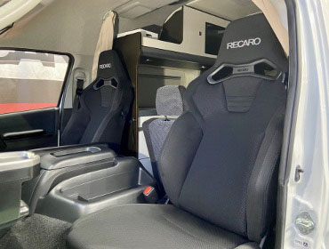 TOYOTA�@�n�C�G�[�X8�^�@���C�h�i2024�N�j�@�Ɂ@RECARO�i���J���j�@SR-C�@BK100H�@BK/BK�@�V�[�g�q�[�^�[�t���@�~���E�@����