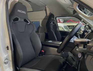 TOYOTA�@�n�C�G�[�X8�^�@���C�h�i2024�N�j�@�Ɂ@RECARO�i���J���j�@SR-C�@BK100H�@BK/BK�@�V�[�g�q�[�^�[�t���@�~���E�@����