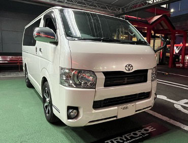 TOYOTA�@�n�C�G�[�X4�^�@KDH201�@�Ɂ@RECARO�i���J���j�@SR-C�@BK100�@A/R�@BK/BK�@����