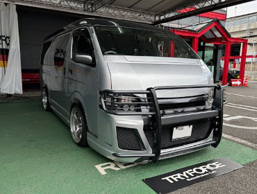 TOYOTA�@�n�C�G�[�X2�^�@���C�h�f�B�[�[���@�Ɂ@RECARO�i���J���j�@SR-C�@UT100H�@A/R�@BK�@�V�[�g�q�[�^�[�t���@�~���E�@����