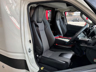 TOYOTA�@�n�C�G�[�X���C�h�@3BF-TRH216K���i2023�N�j�@�Ɂ@RECARO�i���J���j�@LX-F�@WL110H�@A/R�@BK�@�A�[�����X�g�t���@�V�[�g�q�[�^�[�t���@�~���E�@����