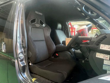 TOYOTA�@�n�C�G�[�X�@5�^�i���[�f�B�[�[���@�Ɂ@RECARO�i���J���j�@SR-7F�@GU100H�@BK�@A/R�@����