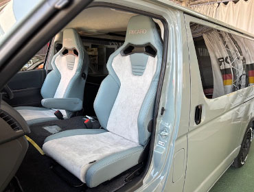 TOYOTA�@�n�C�G�[�X�@GDH206V�i2025�N�j�@�Ɂ@RECARO�i���J���j�@SR-C�@UT100�@A/R�@�T�[�W�O���C�@�~���E�@����