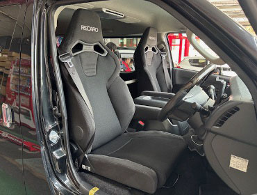 TOYOTA�@�n�C�G�[�X�o�����C�h�S�^�@TRH216K�@�Ɂ@RECARO�i���J���j�@SR-C�@BK100H�@A/R�@BK/BK�@�V�[�g�q�[�^�[�t���@�~���E�@����
