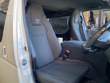 TOYOTA�@�n�C�G�[�X�@GDH201V�i2024�N�j�@�Ɂ@RECARO�i���J���j�@LX-F�@TR�@NN�@�~���E�@����