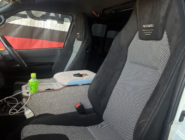 TOYOTA�@�n�C�G�[�X�@GDH206V�i2024�N�j�@�Ɂ@RECARO�i���J���j�@LX-F�@WU110�@BK�@�~���E�@����