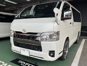 TOYOTA�@�n�C�G�[�X�i2024�N�j�@�Ɂ@RECARO�i���J���j�@SR-C�@BK100�@A/R�@BK/�u���[�@����