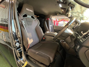 TOYOTA�@�n�C�G�[�X�@GDH206V�i2023�N�j�@�Ɂ@RECARO�i���J���j�@SR-C�@BK100�@����