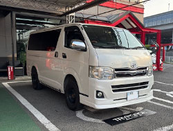 TOYOTA�@�n�C�G�[�X3�^�i2012�N�j�@�Ɂ@RECARO�i���J���j�@SR-C�@BK100H�@BK/RED�@�V�[�g�q�[�^�[�t���@�A�[�����X�g�t���@����