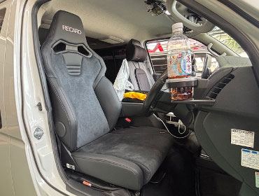 TOYOTA�@�n�C�G�[�X�@GDH206V�i2018�N�j�@�Ɂ@RECARO�i���J���j�@SR-C�@UT100�@A/R�@BK�@����