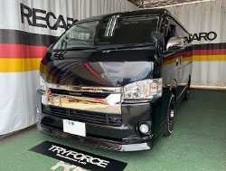 TOYOTA�@�n�C�G�[�X�@TRH214W�@�Ɂ@RECARO�i���J���j�@SR-C�@BK�@BK/BK�@����