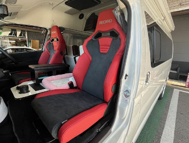 TOYOTA�@�n�C�G�[�X�@QDF-GDH226K�i2021�N�j�@�Ɂ@RECARO�i���J���j�@SR-C�@UT100�@A/R�@RED�@�~���E�@����