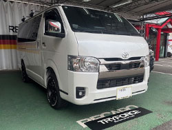 TOYOTA�@�n�C�G�[�X�@GDH206V�@�Ɂ@RECARO�i���J���j�@SR-C�@BK100�@BK/BK�@����