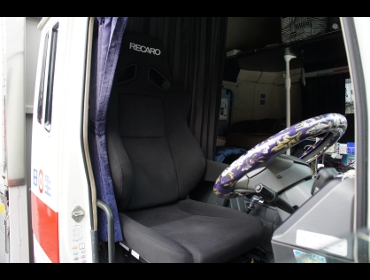 MITSUBISHI�@FUSO�@�X�[�p�[�O���[�g�@�Ɂ@RECARO�i���J���j�@SR-7F�@KK100�@BK�@�A�[�����X�g�t���@����