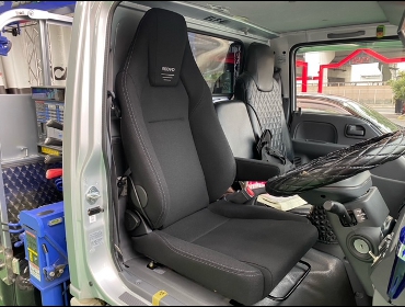 ISUZU�@�G���t�@�Ɂ@RECARO�i���J���j�@LX-F�@TR�@NN�@BK�@����